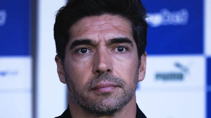 Abel Ferreira tecnico do Palmeiras durante partida contra o Sao Paulo no estadio Arena Barueri pelo campeonato Paulista 2026. Foto: Ettore Chiereguini/AGIF