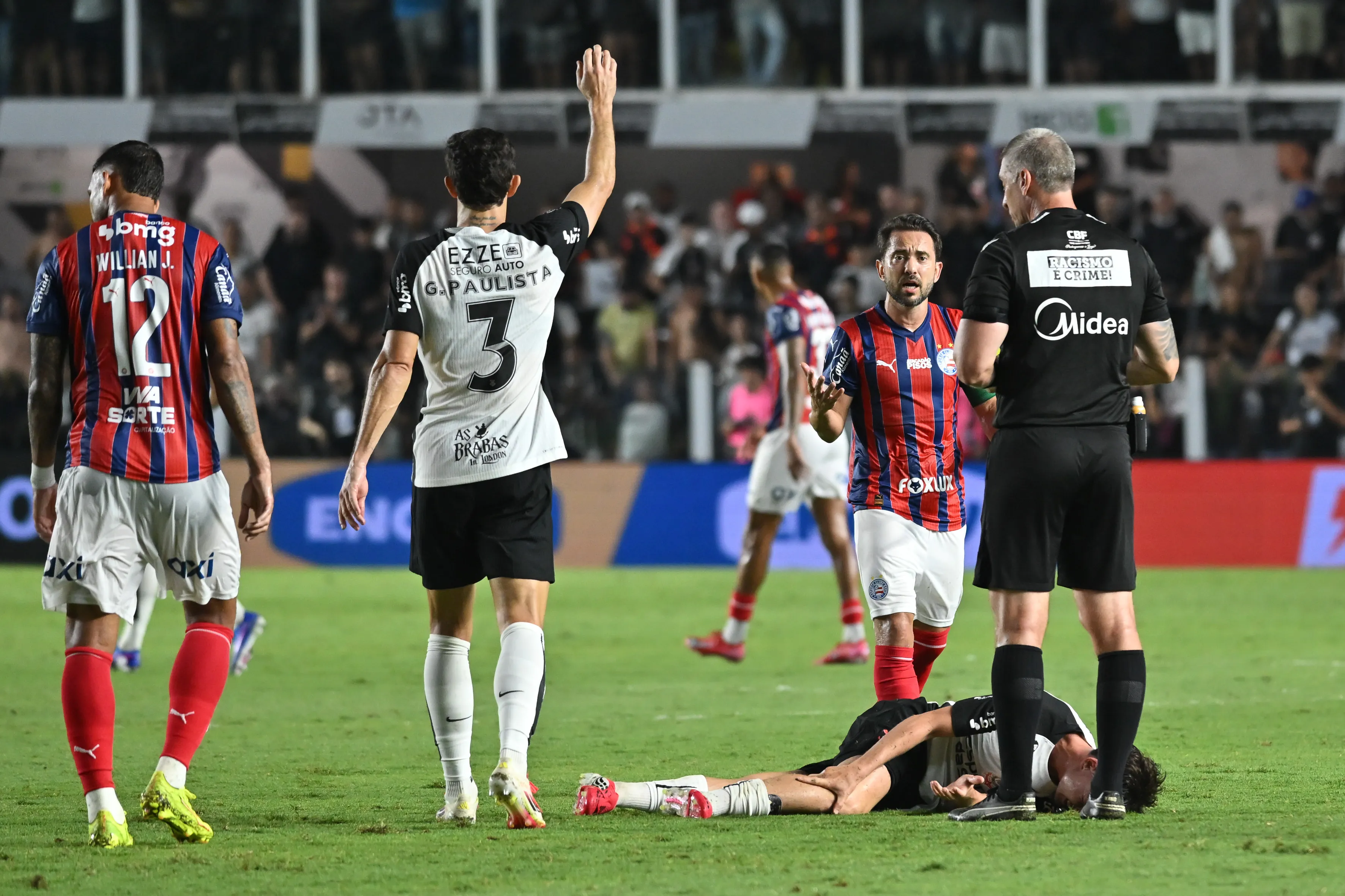 SP – SANTOS – 28/01/2026 – BRASILEIRO A 2026, CORINTHIANS X BAHIA – Everton Ribeiro jogador do Bahia durante partida contra o Corinthians no estadio Vila Belmiro pelo campeonato Brasileiro A 2026. Foto: Jota Erre/AGIF