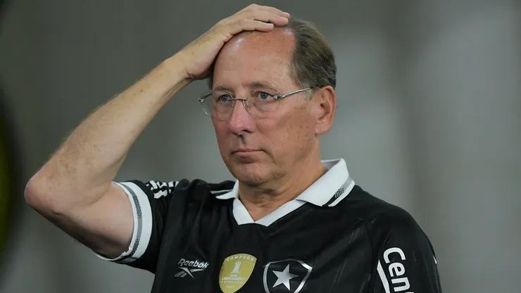 John Textor CEO do Botafogo durante partida contra o Corinthians no estádio Engenhão pelo campeonato Brasileiro A 2025. Foto: Thiago Ribeiro/AGIF