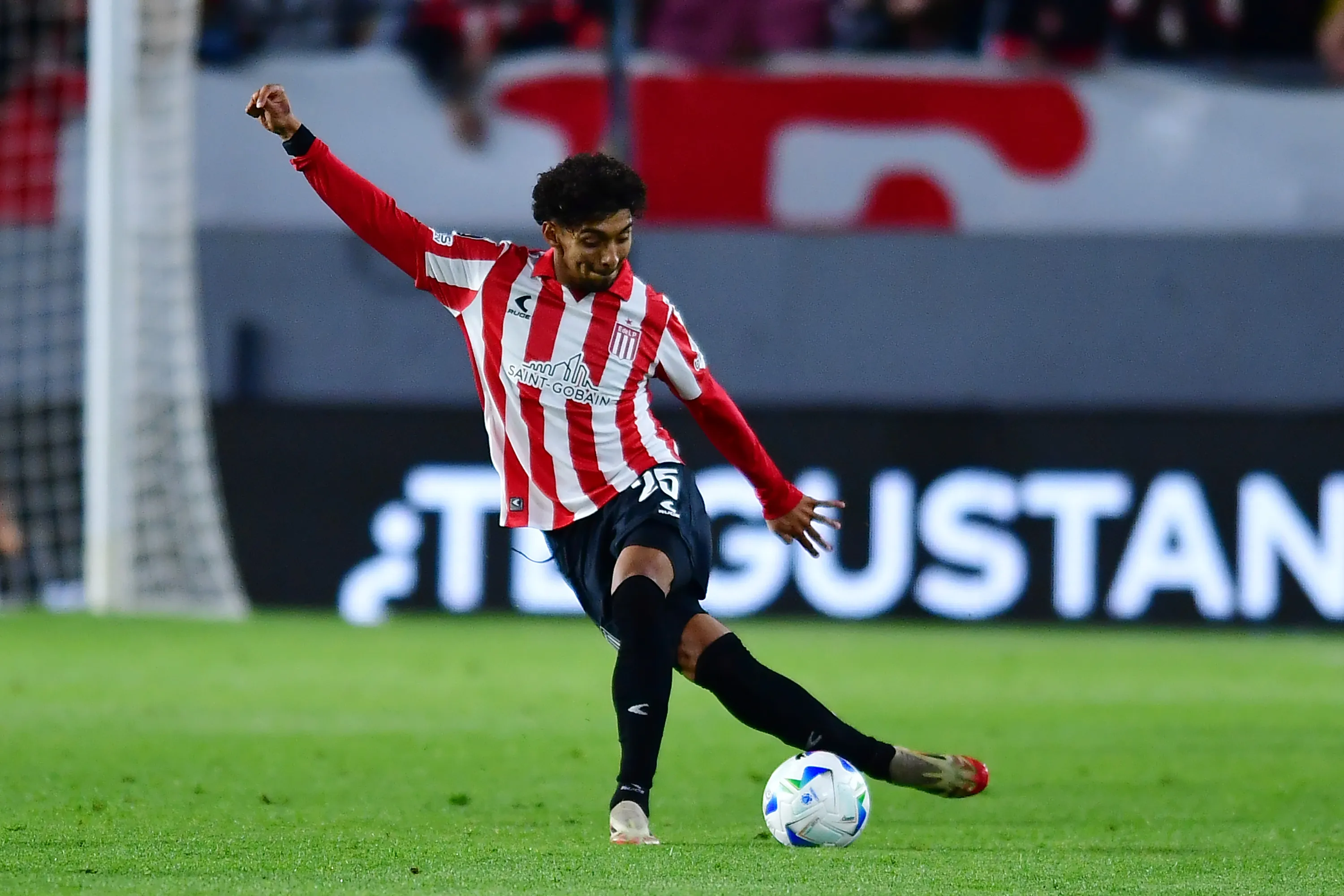 Cristian Medina atuando no Estudiantes-ARG – (Photo by Marcelo Endelli/Getty Images)