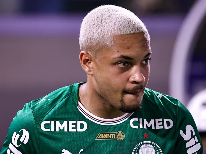 Vitor Roque comemora 1° gol do ano pelo Palmeiras