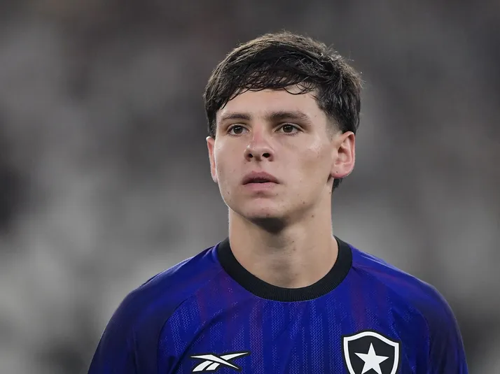 Justiça trava venda de Danilo e Montoro ao Nottingham Forest