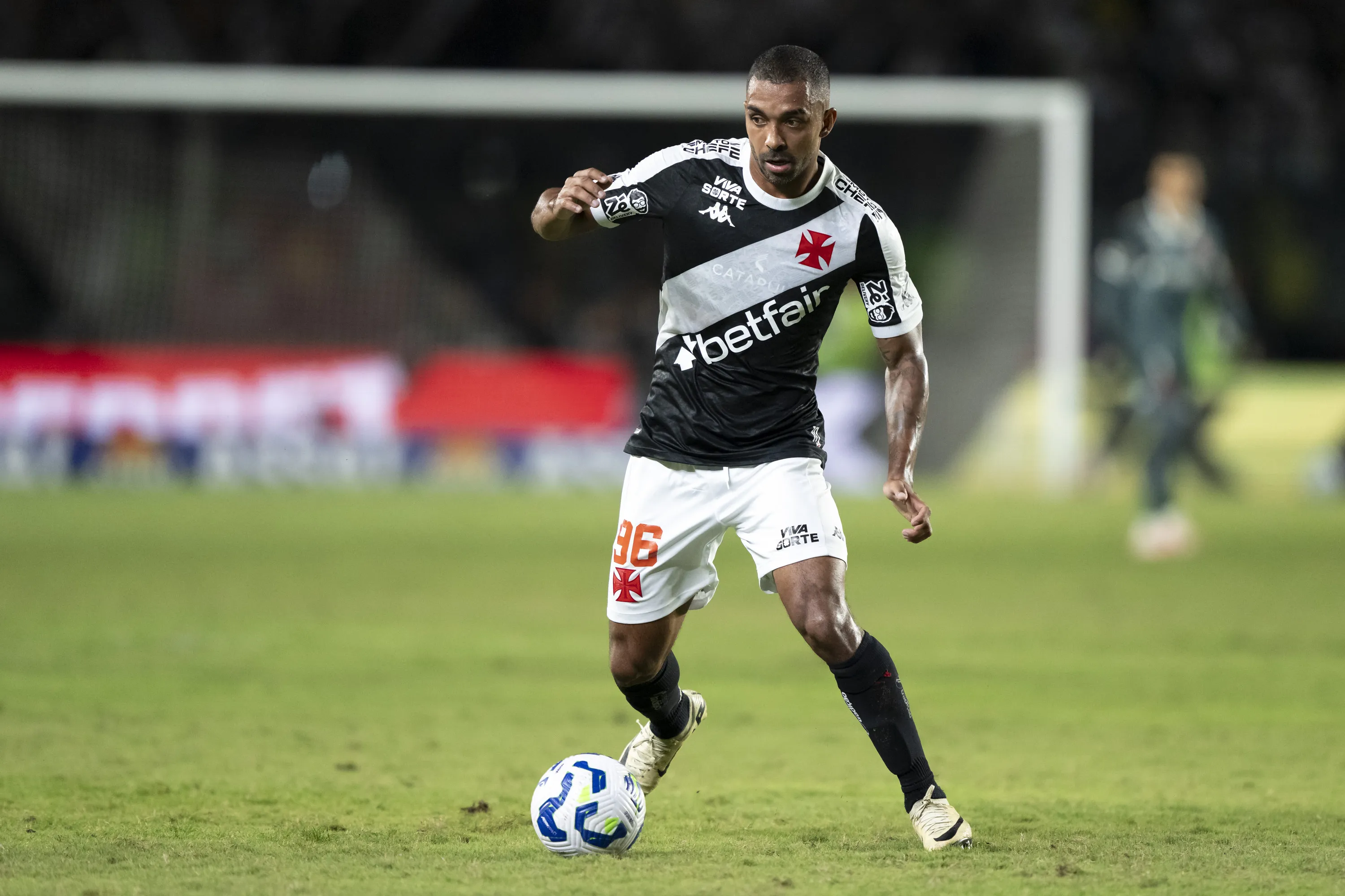 RJ – RIO DE JANEIRO – 31/05/2025 – BRASILEIRO A 2025, VASCO X BRAGANTINO – Paulo Henrique jogador do Vasco durante partida contra o Bragantino no estadio Sao Januario pelo campeonato Brasileiro A 2025. Foto: Jorge Rodrigues/AGIF