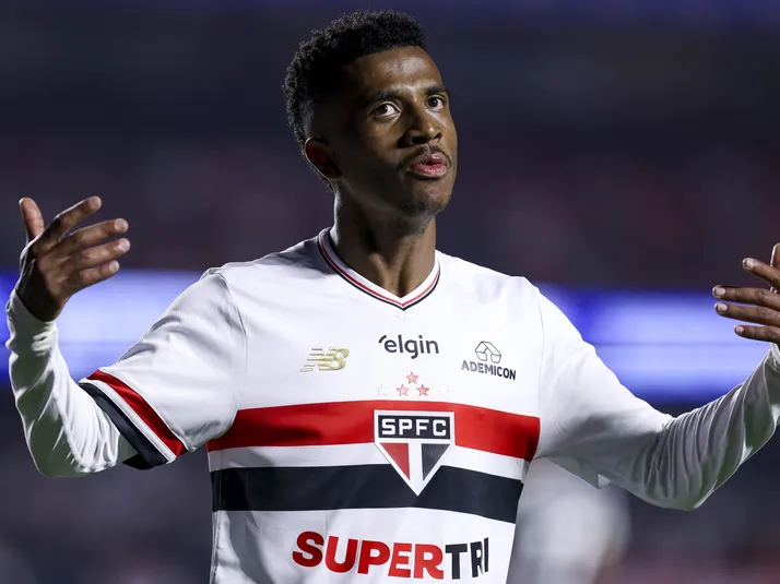 São Paulo considera Marcos Antônio crucial e Flamengo se complica na negociação