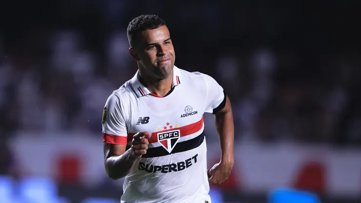 Alisson jogador do São Paulo comemora seu gol durante partida contra o Palmeiras no estádio Morumbi pelo campeonato Paulista 2024. Foto: Ettore Chiereguini/AGI