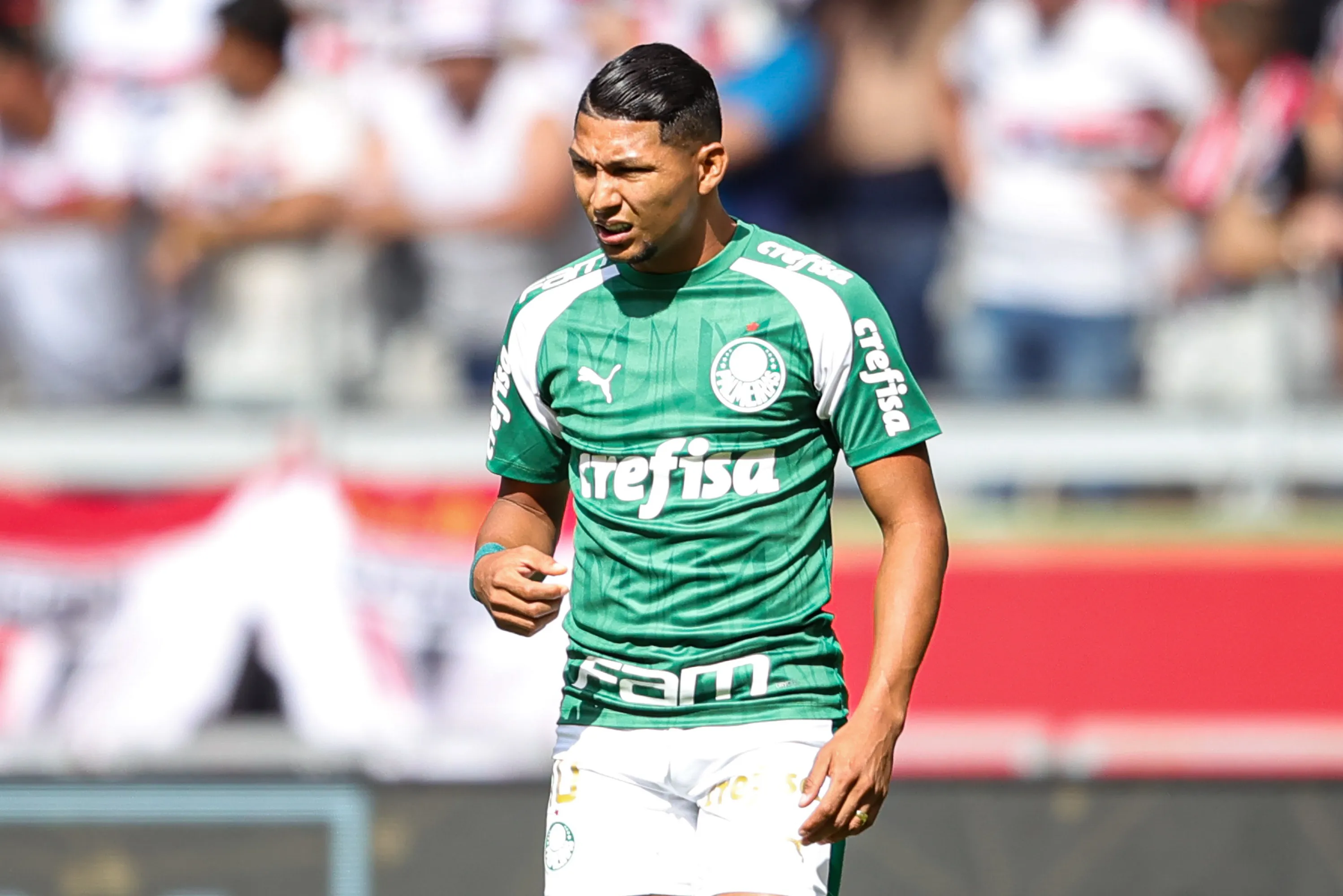 MG – BELO HORIZONTE – 04/02/2024 – SUPERCOPA 2024, PALMEIRAS X SAO PAULO – Rony jogador do Palmeiras durante aquecimento antes da partida contra o Sao Paulo no estadio Mineirao pelo campeonato Supercopa 2024. Foto: Gilson Lobo/AGIF