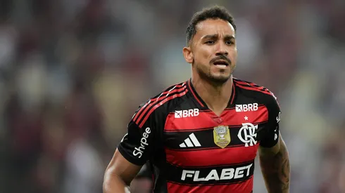 Danilo em campo pelo Flamengo. Foto: Thiago Ribeiro/AGIF