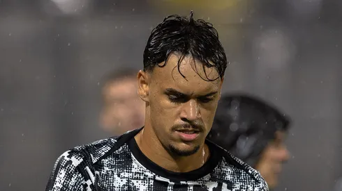 Tchoca será reintegrado no Corinthians.