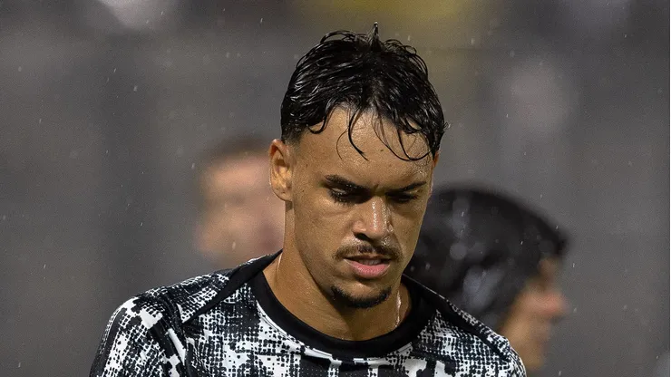Tchoca será reintegrado no Corinthians.