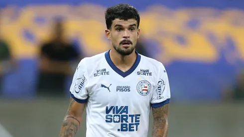 Cauly durante confronto entre Retrô e Bahia na Copa do Brasil de 2025.