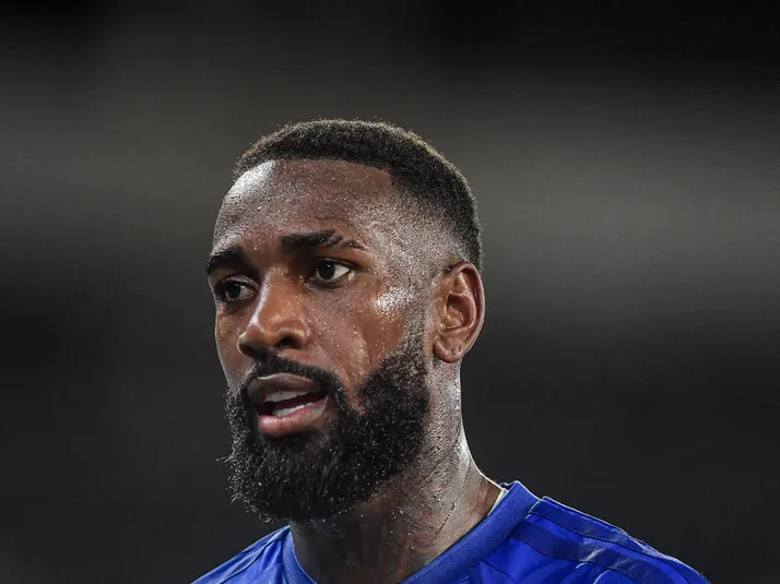 Tite justifica posicionamento de Gerson no Cruzeiro após críticas da torcida