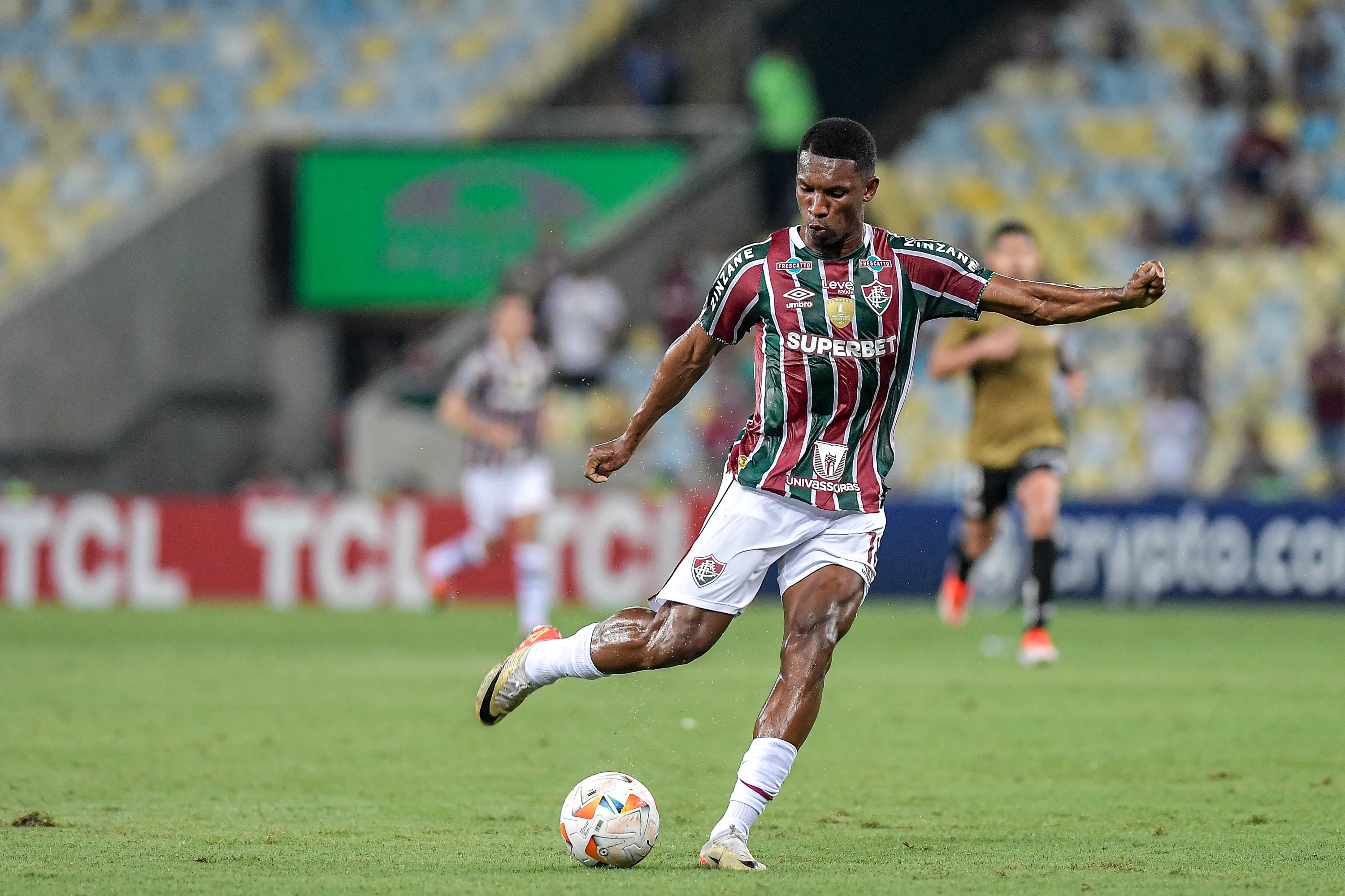 Lelê atuando no Fluminense em 2024 –  Foto: Thiago Ribeiro/AGIF