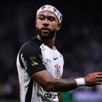 Dorival Júnior sai em defesa de Memphis Depay após críticas no Corinthians