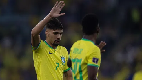 Vinicius Junior e Lucas Paqueta jogadores do Brasil comemoram durante partida contra o Correia do Sul no estadio 974 pelo campeonato Copa do Mundo 2022. Foto: Pedro Martins/AGIF