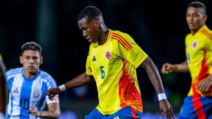 Coritiba quer colombiano Alejandro Ararat. Foto: Redes Sociais/ csafootballgroup