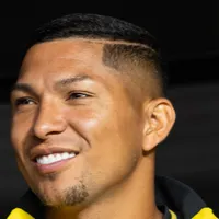 Rony entra no BID e reforça o Santos no clássico