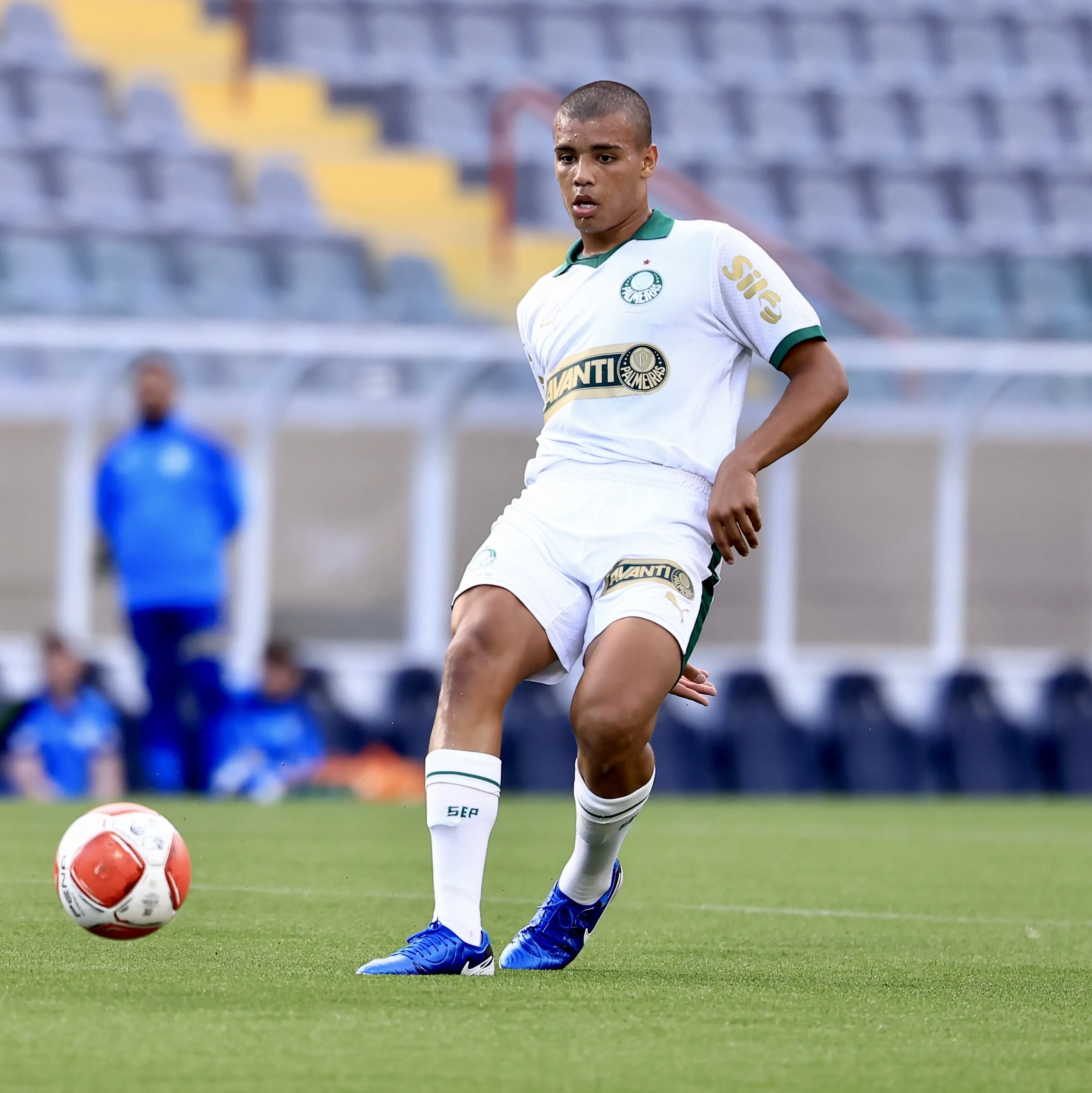 SP – BARUERI – 09/01/2025 – COPA SAO PAULO 2025, OESTE X PALMEIRAS – Robson jogador do Palmeiras durante partida contra o Oeste no estadio Arena Barueri pelo campeonato Copa Sao Paulo 2025. Foto: Marcello Zambrana/AGIF
