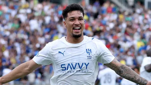 Marcos Leonardo durante confronto contra o Fluminense no Super Mundial de Clubes em 2025.