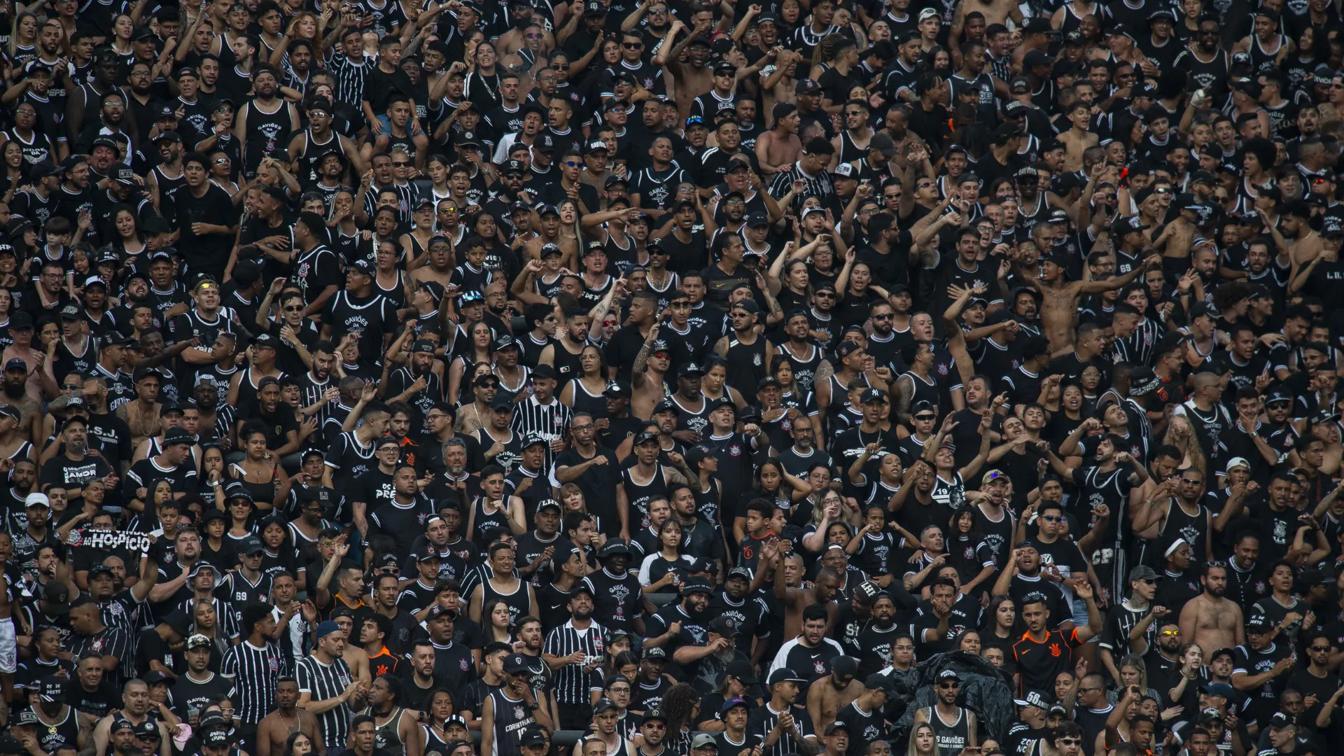 Torcida do Corinthians. Foto: Anderson Romão/AGIF