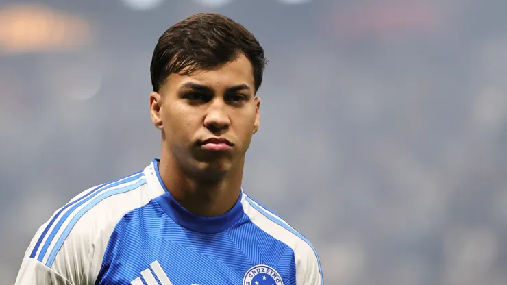 KAIO JORGE jogador do Cruzeiro durante partida contra o Atlético-MG no estádio Arena MRV pelo campeonato Copa Do Brasil 2025. Foto: Gilson Lobo/AGIF