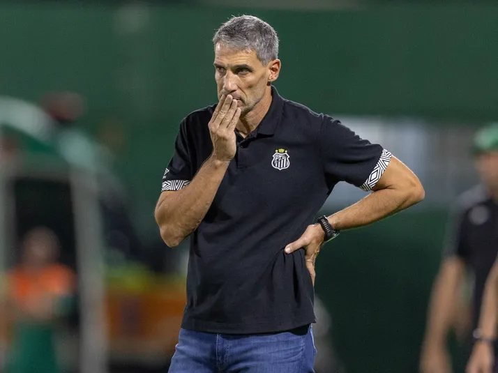 Análise sobre Vojvoda após derrota do Santos em clássico