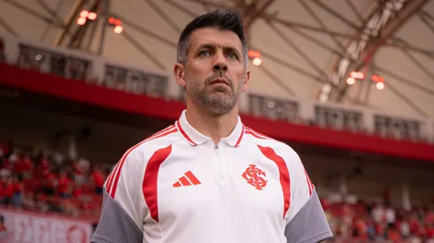 Paulo Pezzolano tecnico do Internacional durante partida contra o Athletico-PR no estadio Beira-Rio pelo campeonato Brasileiro A 2026. Foto: Maxi Franzoi/AGIF