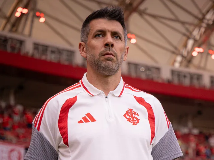 Pezzolano confirma que jovens irão jogar as quartas