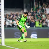 Pedro Rangel comenta gol inusitado pelo Coritiba no Paranaense