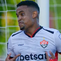 Pezzolano festeja chegada de Alerrandro ao Internacional