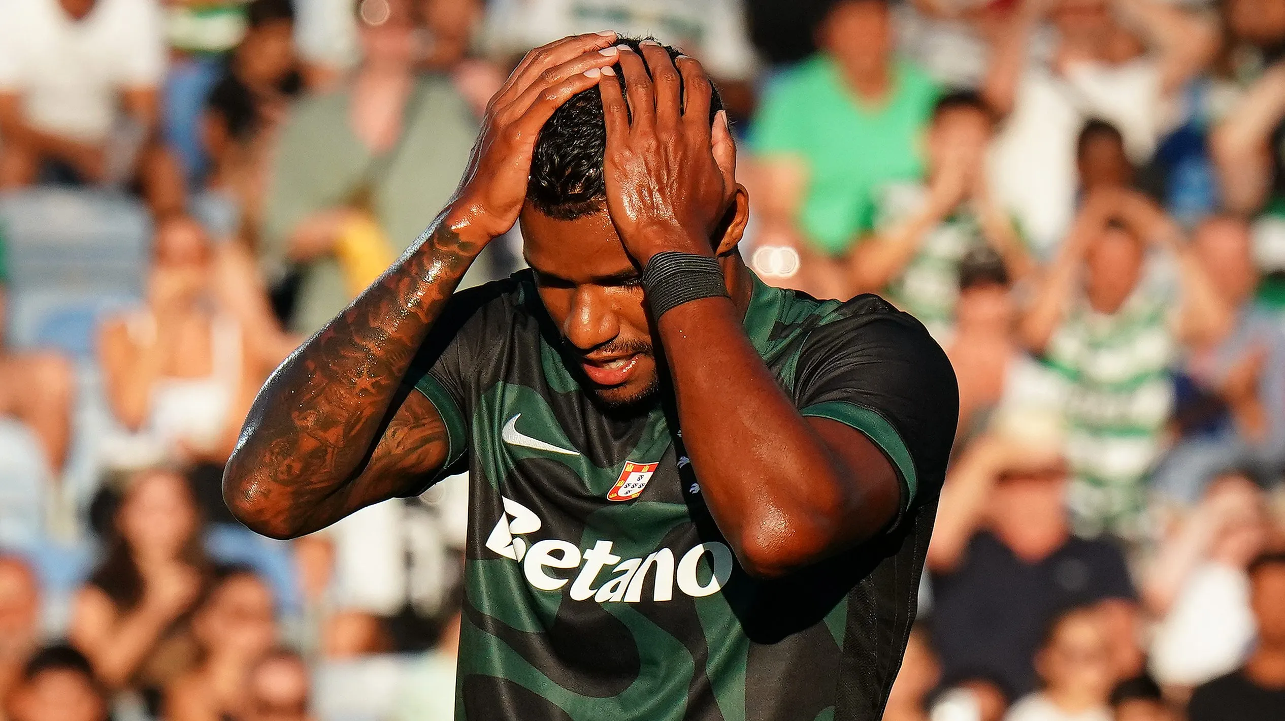 Matheus Reis encaminha acerto com o CSKA.  (Photo by Gualter Fatia/Getty Images)