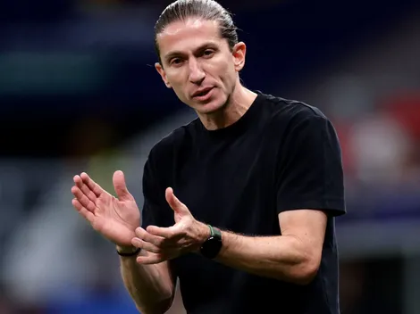 Filipe Luis não impede falhas e Flamengo perde final