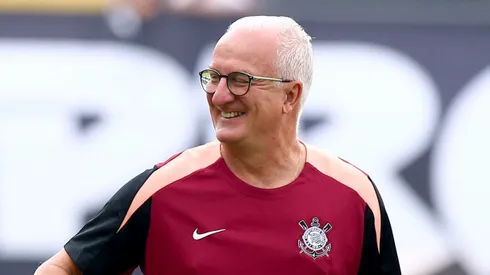 Dorival Jr tecnico do Corinthians durante partida contra o Santos no estadio Vila Belmiro pelo campeonato Paulista 2026. Foto: Mauricio De Souza/AGIF