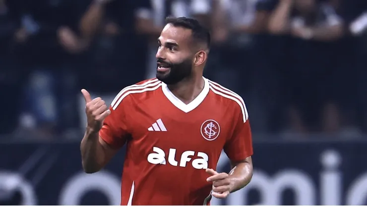 Thiago Maia jogador do Internacional no estadio Arena Corinthians pelo campeonato Brasileiro A 2025. Foto: Marcello Zambrana/AGIF