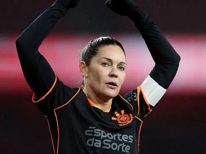 Gabi Zanotti após vice do Corinthians no Mundial: “Temporada inteira pela frente”