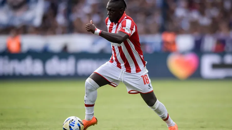 Cetré não vai mais para o Athletico-PR. Foto: Marcelo Endelli/Getty Images