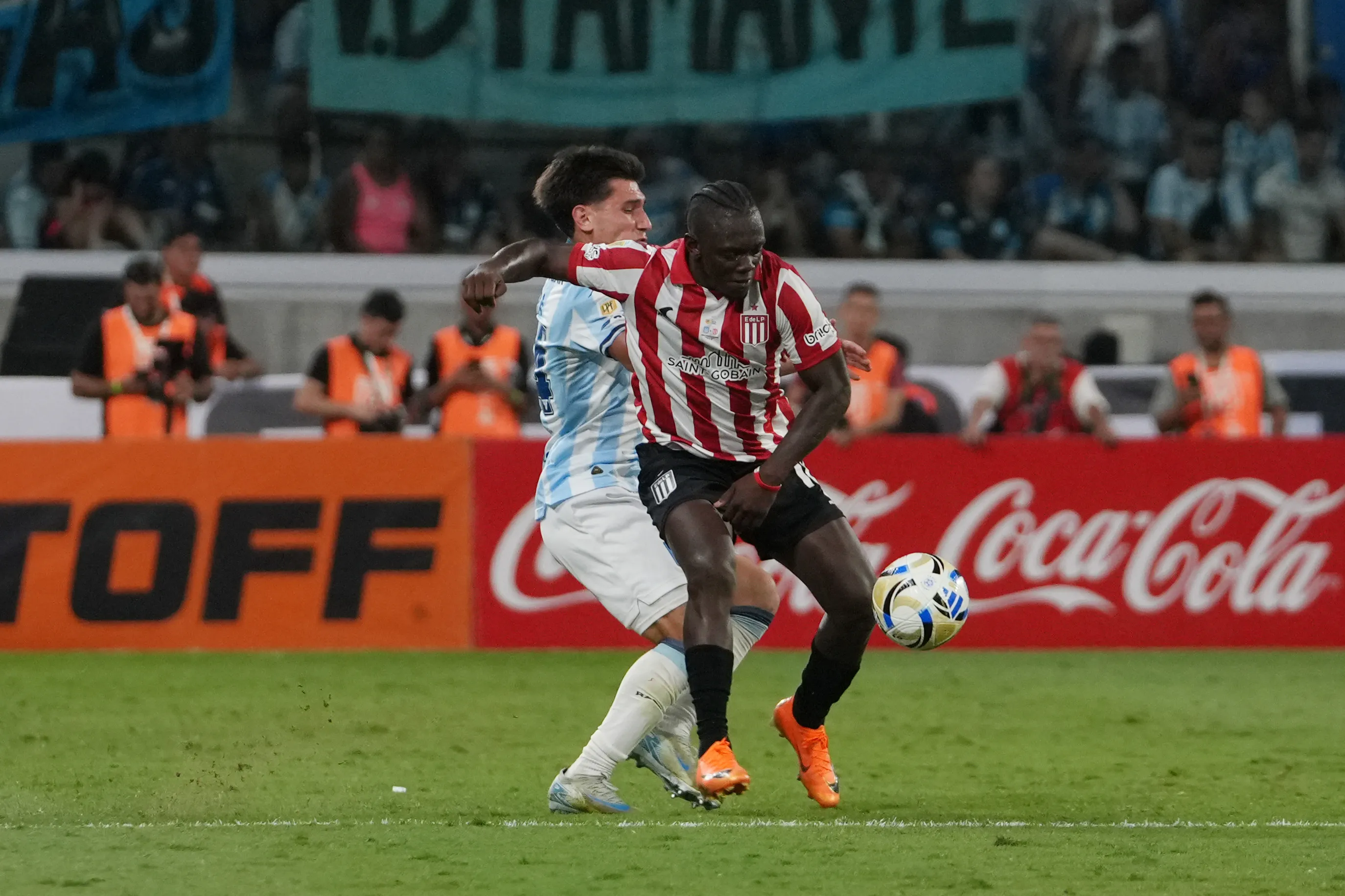 Cetré em Racing x Estudiantes. (Photo by Joaquín Camiletti/Getty Images)