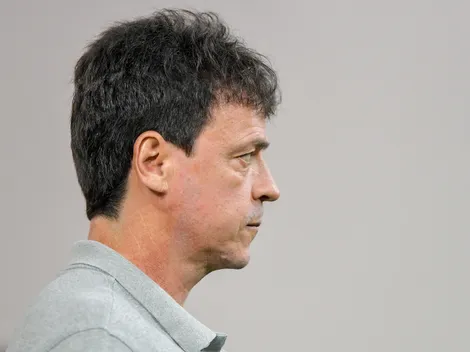 Fernando Diniz decide colocar time misto no Vasco contra Madureira