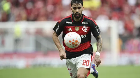 DF – BRASILIA – 01/02/2026 – SUPER COPA DO REI 2026, FLAMENGO X CORINTHIANS – Lucas Paqueta jogador do Flamengo durante partida contra o Corinthians no estadio Mane Garrincha pelo campeonato Super Copa Do Rei 2026. Foto: Mateus Bonomi/AGIF