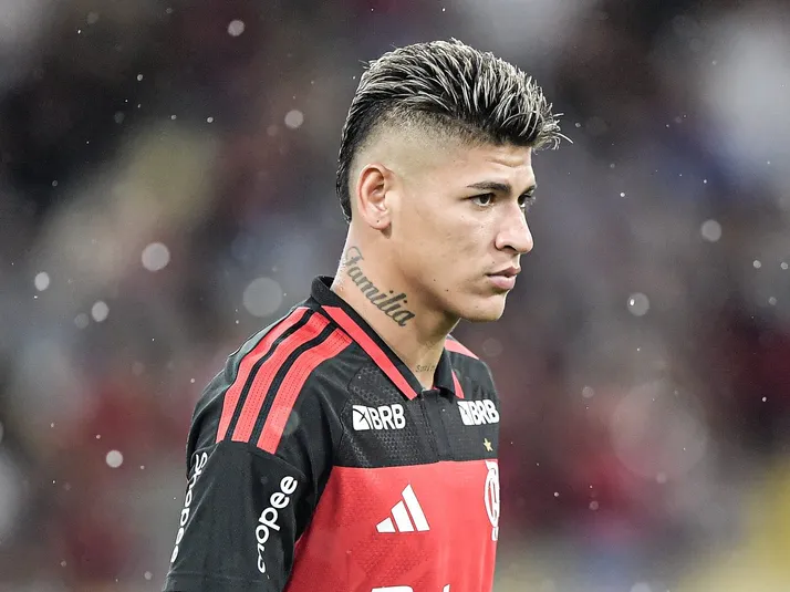 Carrascal virou alvo da torcida do Flamengo