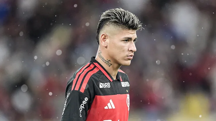 Carrascal jogador do Flamengo durante partida contra o Fluminense no estadio Maracana pelo campeonato Carioca 2026. Foto: Thiago Ribeiro/AGIF