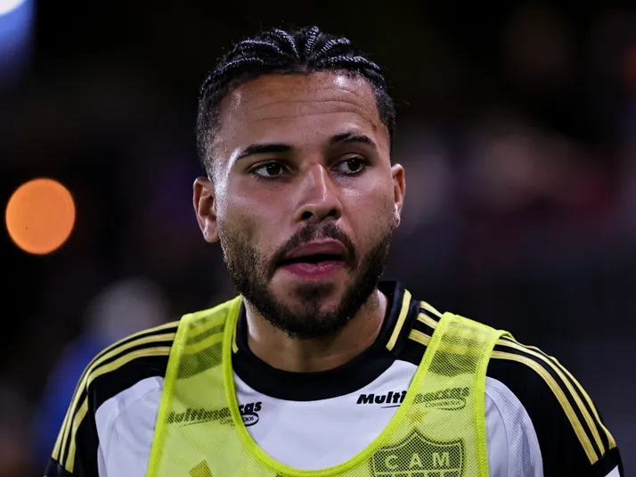 Alexsander preocupa o Atlético-MG e passará por exames