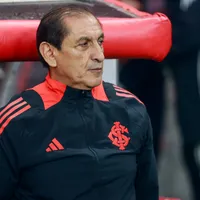 Ramón Díaz leva suspensão por polêmica quando treinava o Internacional