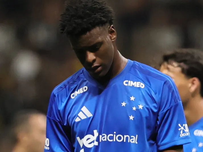 Jonathan Jesus preocupa o Cruzeiro com suspeita de grave lesão