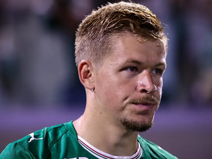 Bruno Fuchs cobra reação do elenco após derrota do Palmeiras