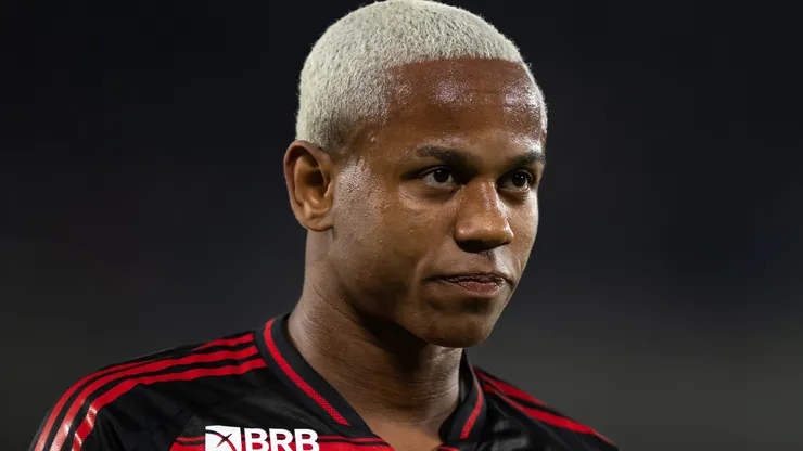 Wallace Yan promete 'evolução absurda' no Flamengo em 2026