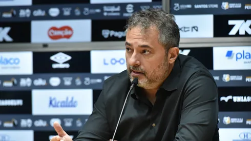 Coletiva de imprensa do novo Diretor Executivo de Futebol do Santos FC, Alexandre Mattos. Foto: Jota Erre/AGIF