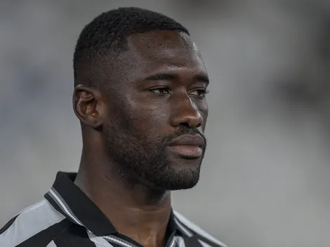 Botafogo adota cautela no retorno de Bastos