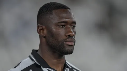 Bastos voltou a jogar no Botafogo