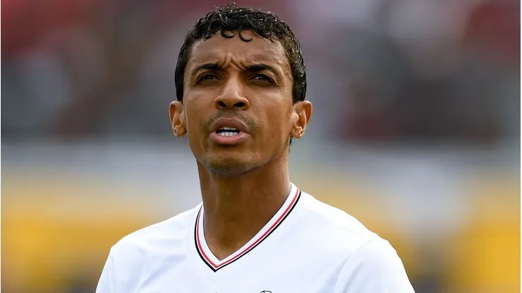 Luiz Gustavo está perto de estrear no Athletico-PR