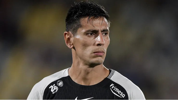 Angileri durante partida entre Fluminense e Corinthians no Brasileirão de 2025.